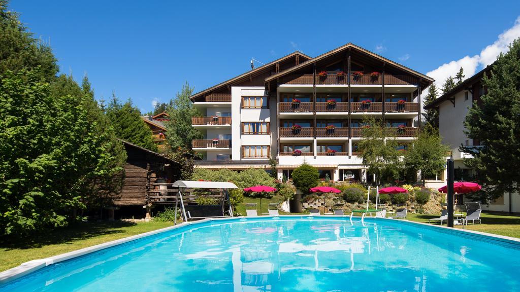 Hotel La Prairie Кранс Монтана Екстериор снимка