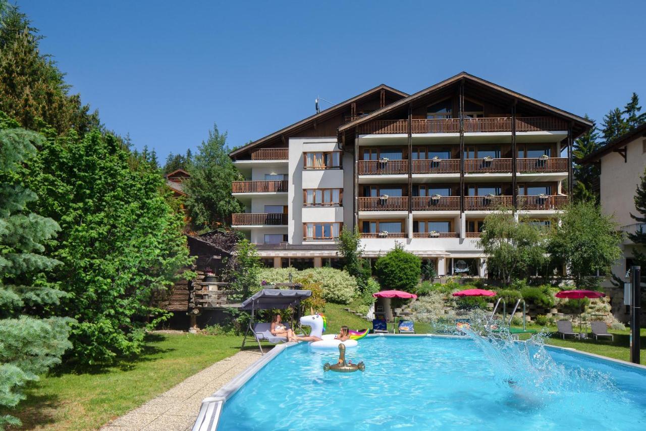 Hotel La Prairie Кранс Монтана Екстериор снимка